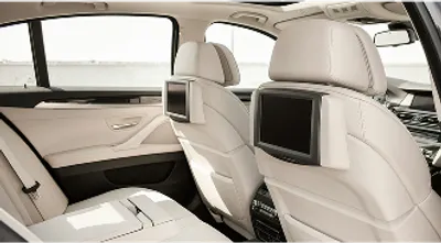 Luxury-Sedan-Options