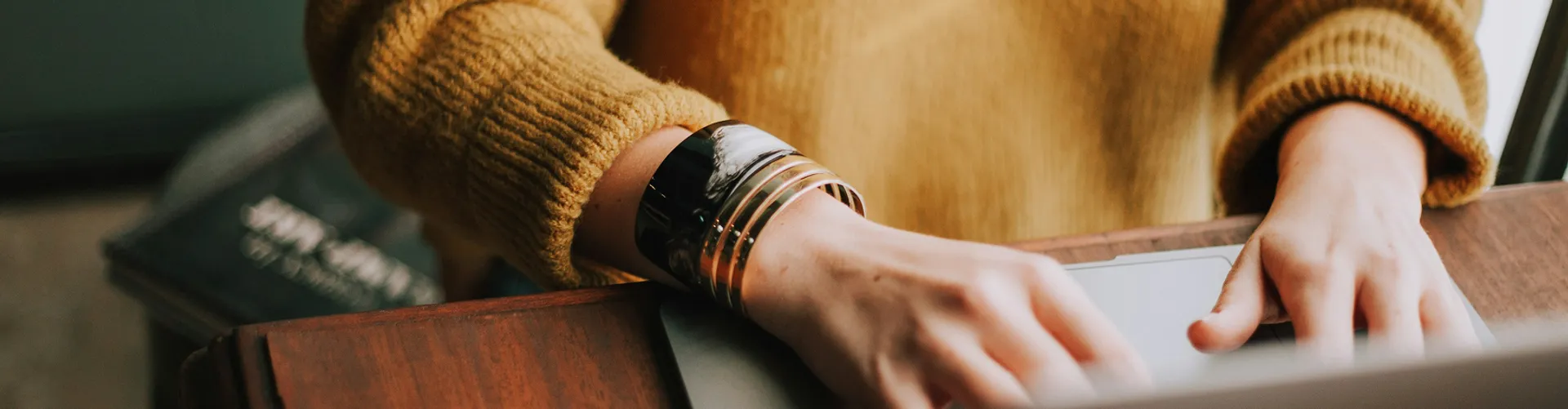 background-vip-booking